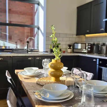 Apartment Chic Industrial Loft-style Apartment,